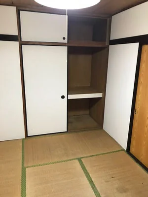 小山市 / 小山市アパート　葬儀社Ｓ社より／遺品整理 後 01
