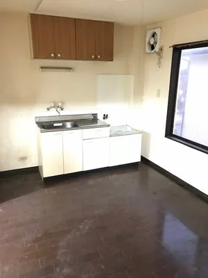 小山市 / 小山市アパート　葬儀社Ｓ社より／遺品整理 後 02