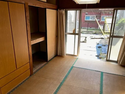 宇都宮市 / 空き家の遺品整理・物置、ガレージ解体後 03